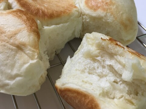 オーブン不要！炊飯器でふわふわミルクパン